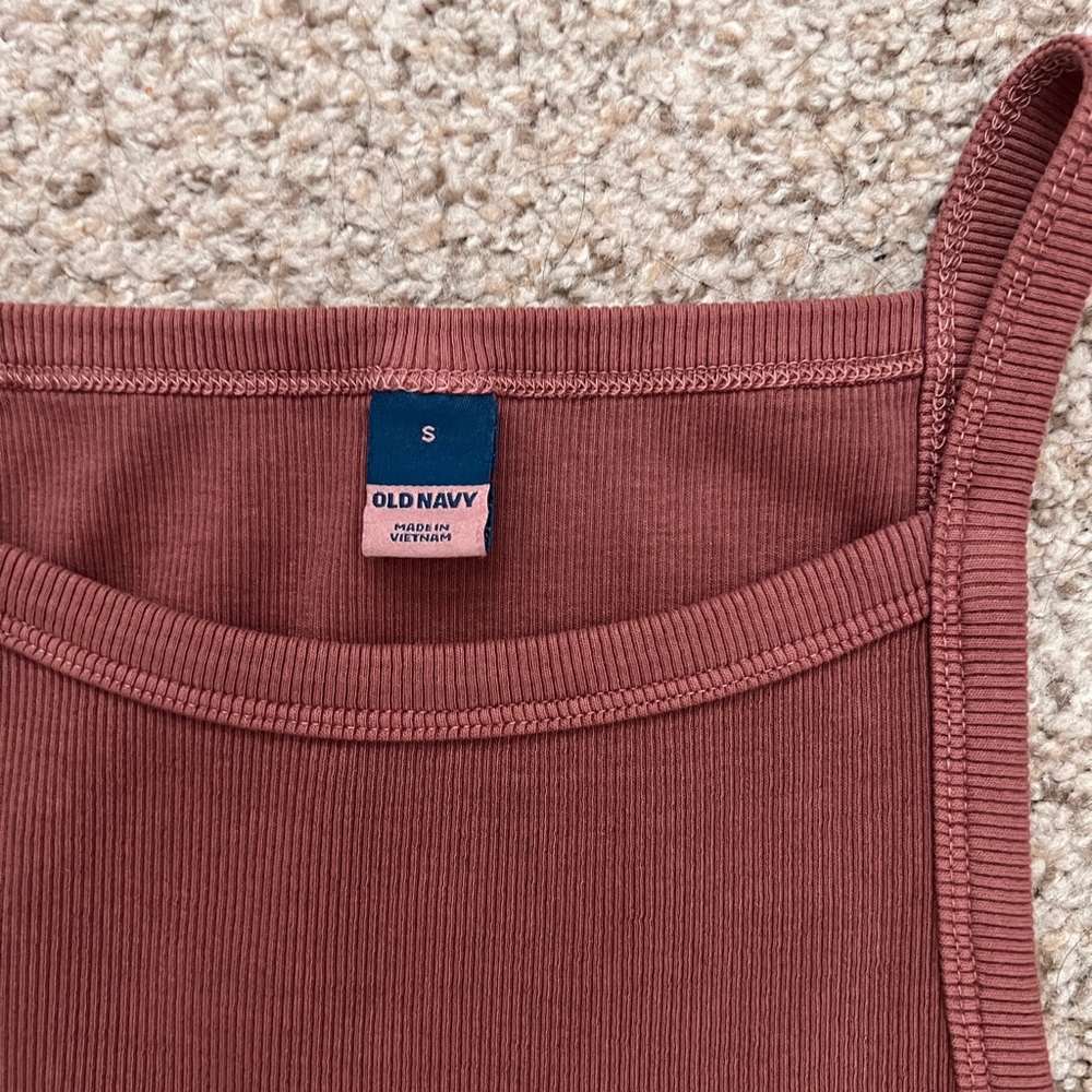 Old Navy Ribbed Square-Neck Tank in Mauve